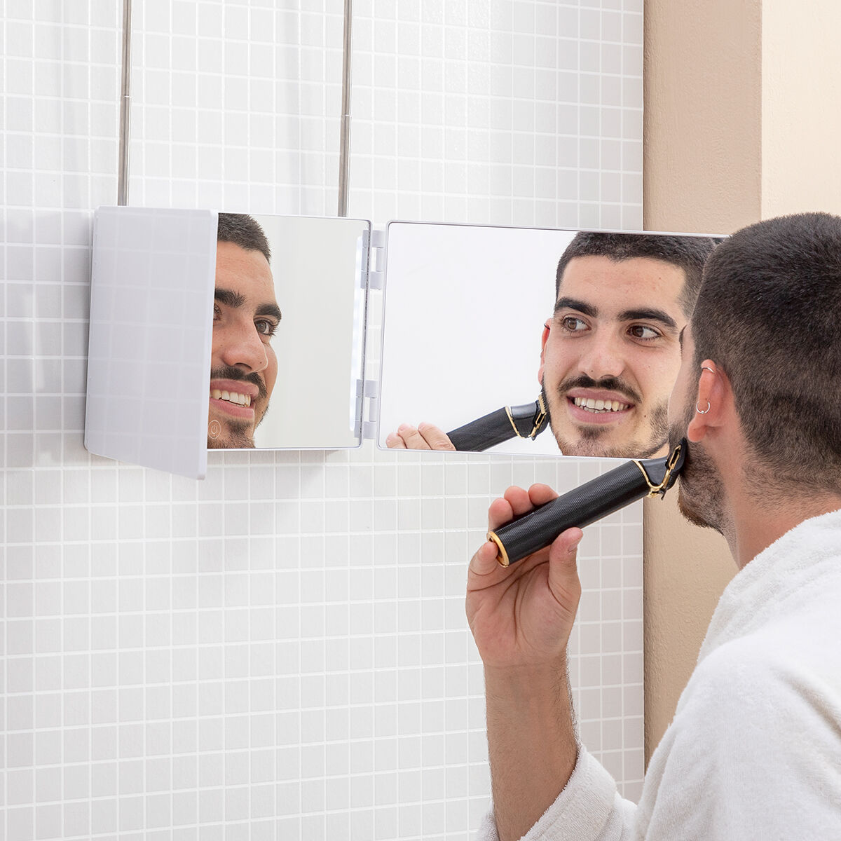Innovagoods Bathroom Mirror With Led Light And 360º Vision Selfkut Innovagoods