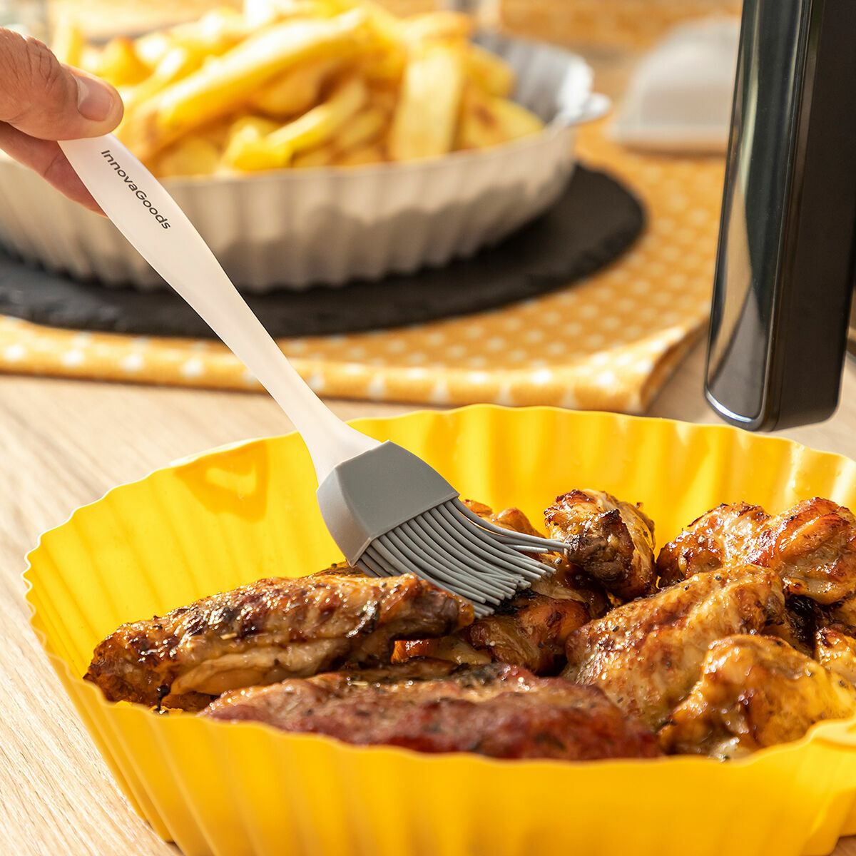 Innovagoods Silicone Baskets With Brush For Air Fryers Mollicon Innovagoods 2 Units