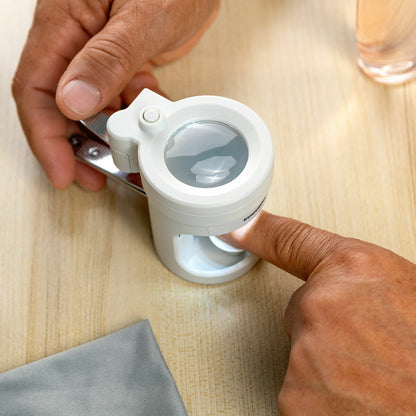 Innovagoods Nail Clippers With Led Light, Magnifying Glass And File Clail Innovagoods