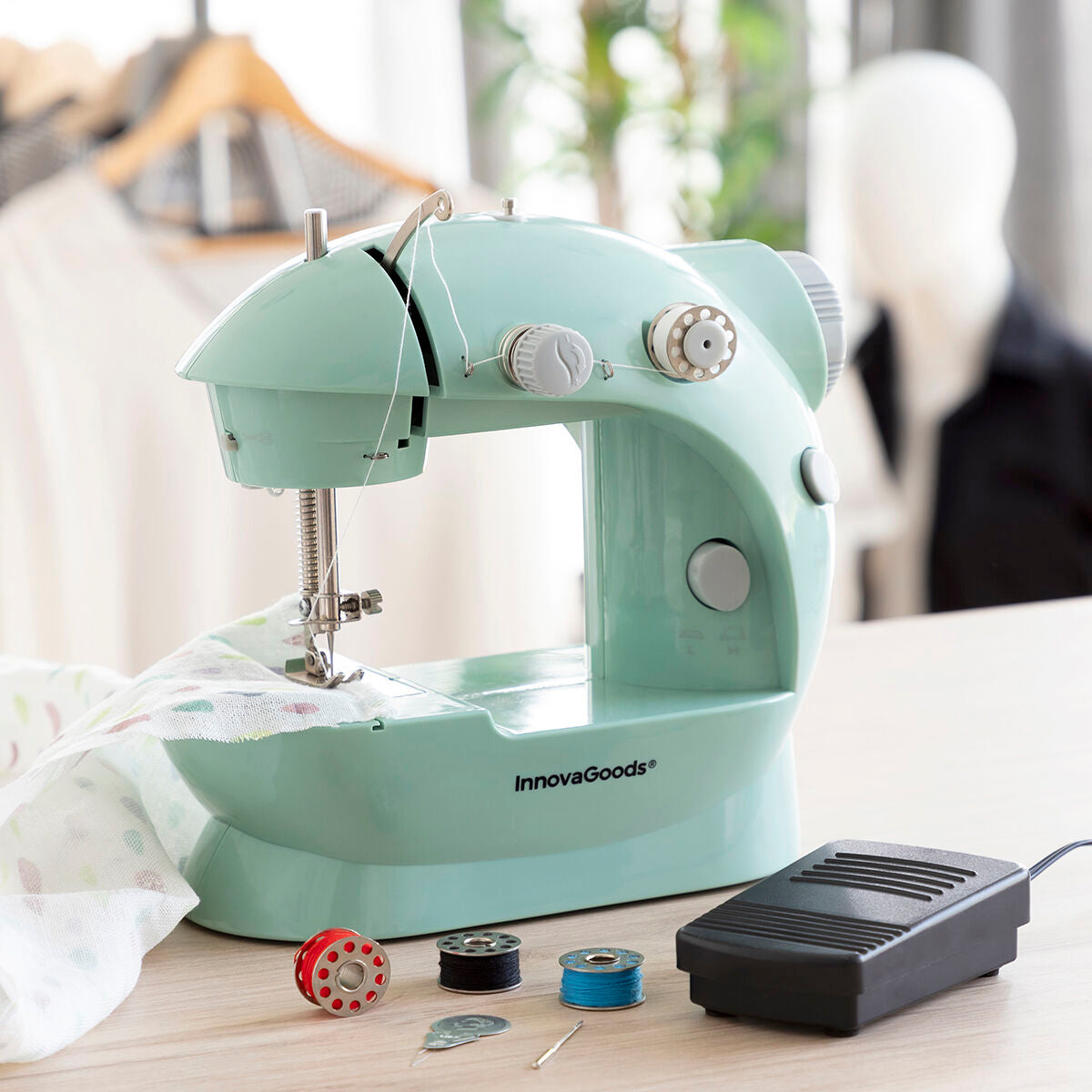 Innovagoods Mini Portable Sewing Machine With Led, Thread Cutter And Accessories Sewny Innovagoods