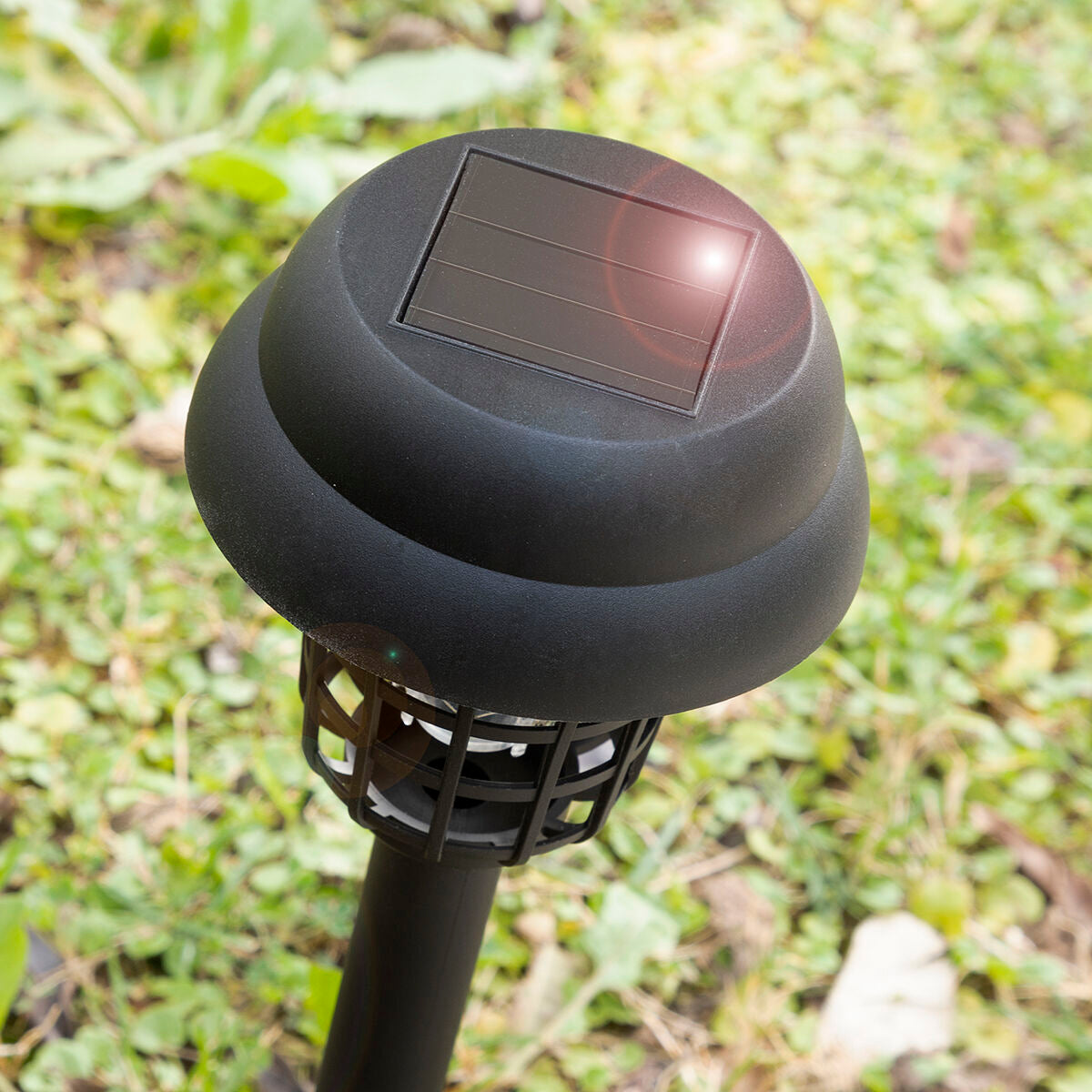 Innovagoods Mosquito-Killing Solar Garden Lamp Garlam Innovagoods