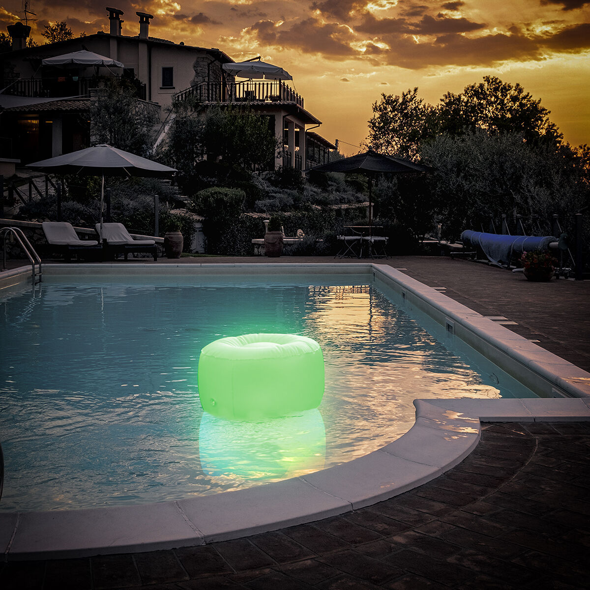 Innovagoods Inflatable Seat With Multicolour Led And Remote Control Pulight Innovagoods