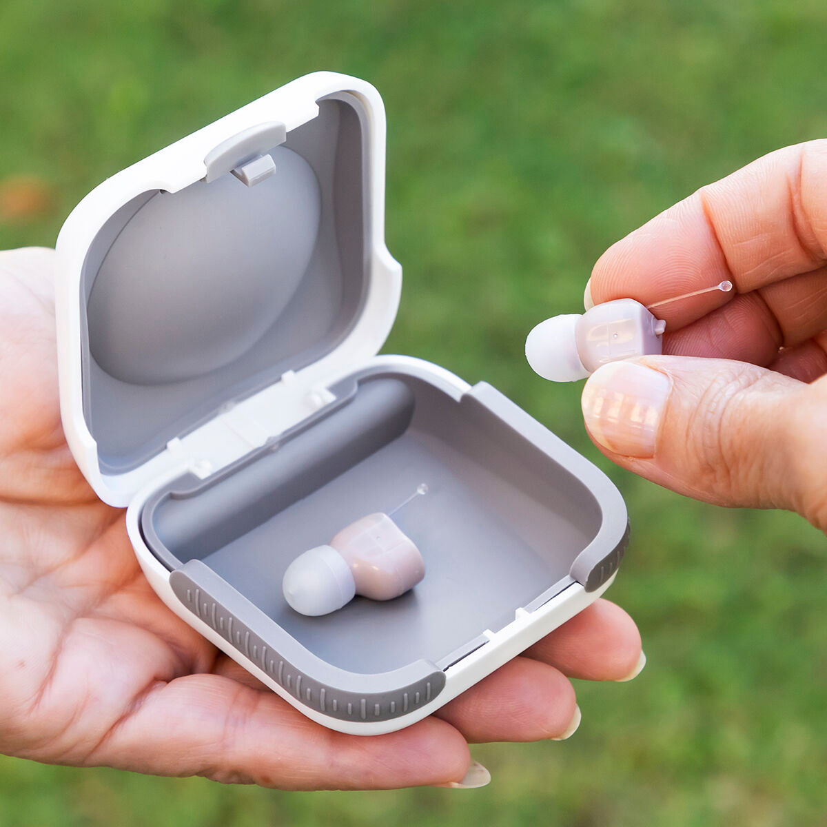 Innovagoods In-Ear Hearing Amplifier With Accessories Hearzy Innovagoods 2 Units